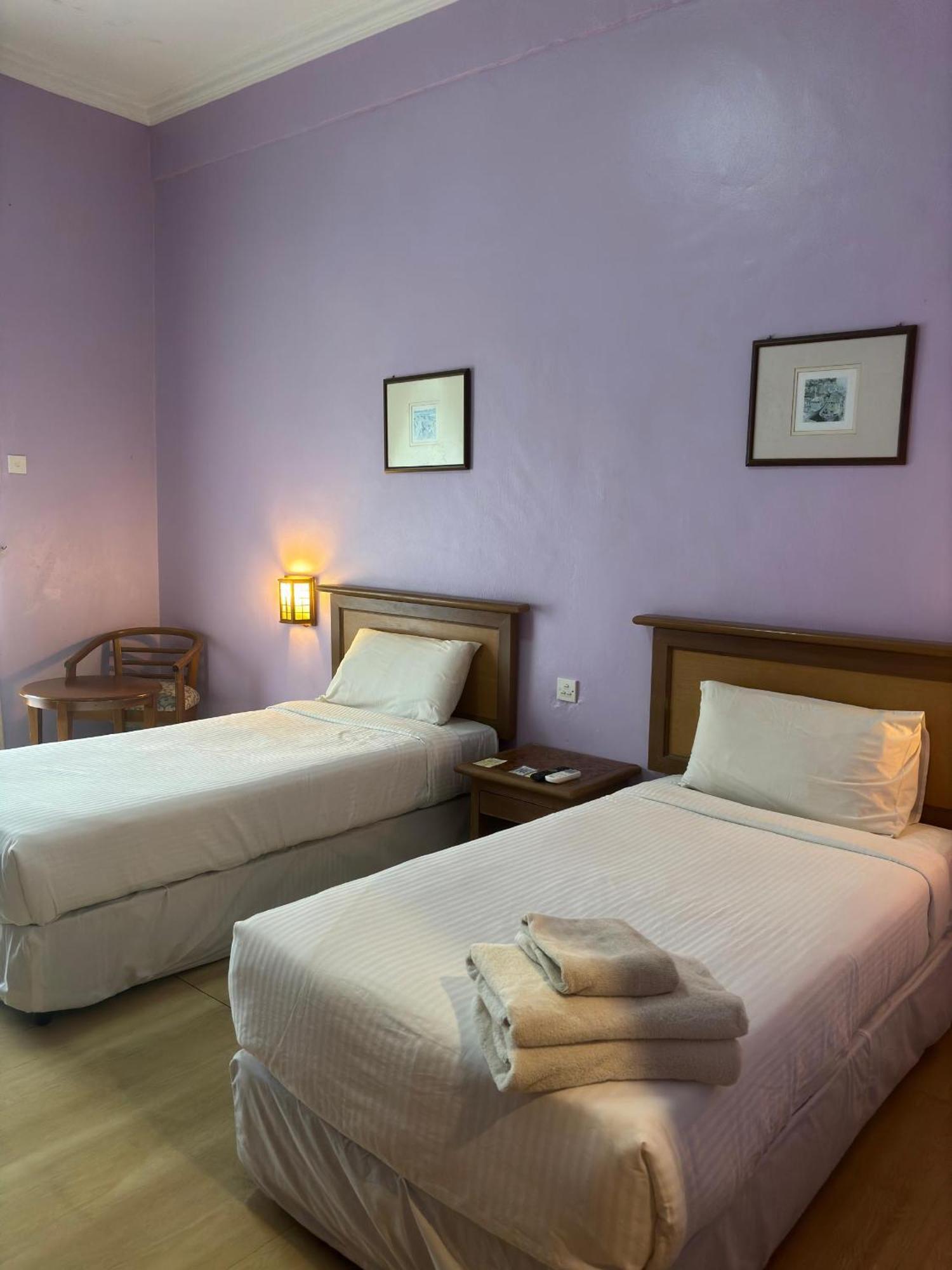 Hotel UiTM Dungun Batu Lima Bagian luar foto